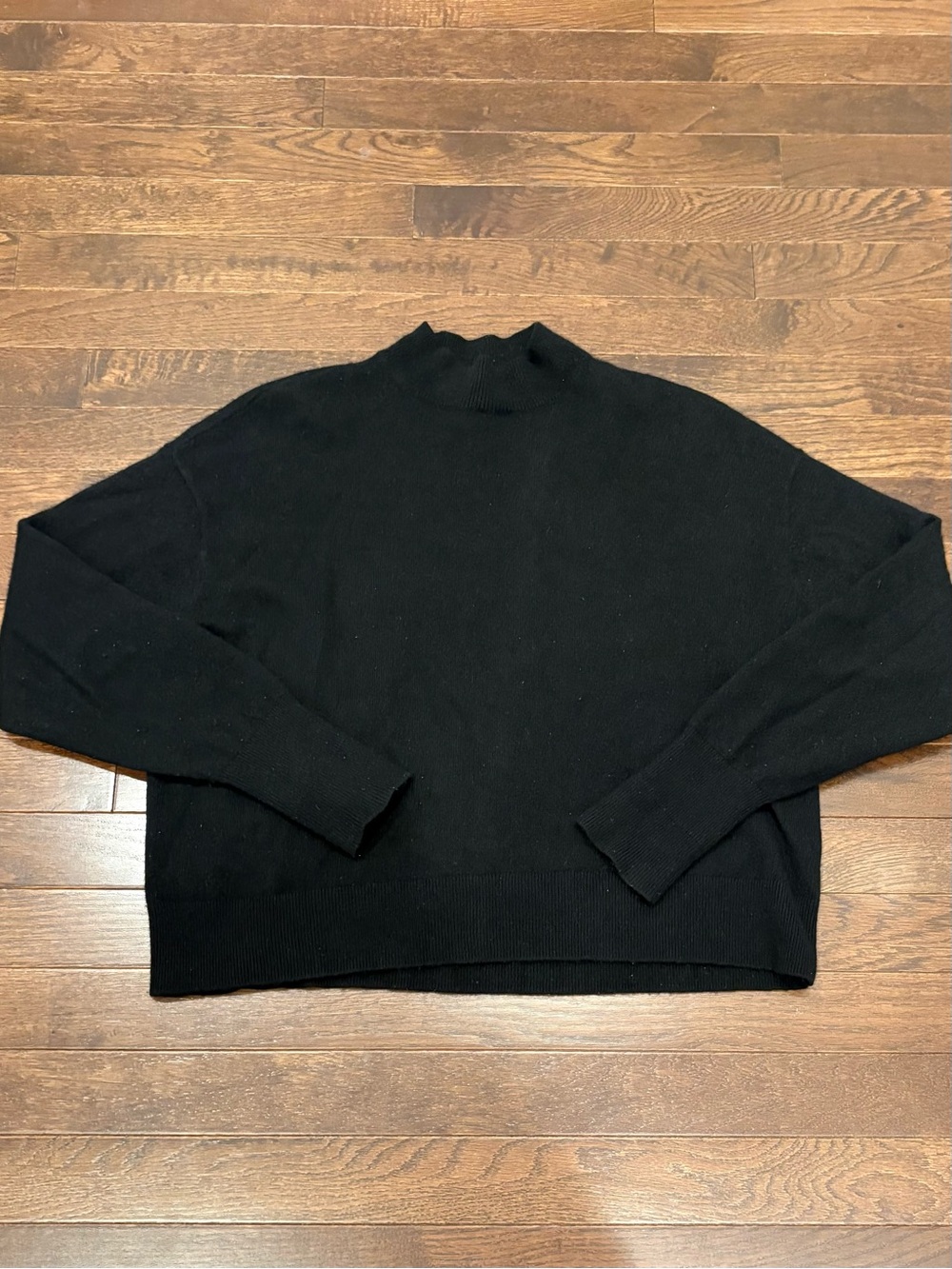 Everlane 100% Cashmere Mock Neck Sweater Black Size Medium Boxy Minimalist